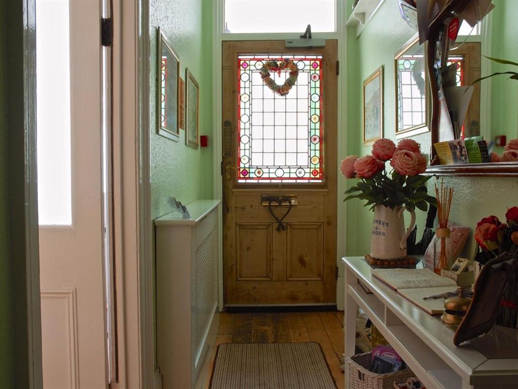 Chiltern Guest House 휫비 외부 사진